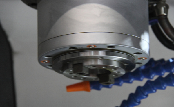 精密零件加工時零件如何避免故障問題?